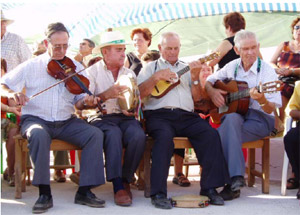Agrupacin musical de folklore popular